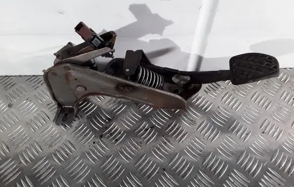 Clutch pedal
