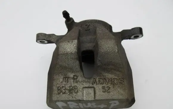 Toyota Auris E180 Front brake caliper