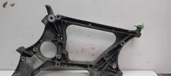 Mercedes-Benz C W204 Generator/alternator bracket A6512011109