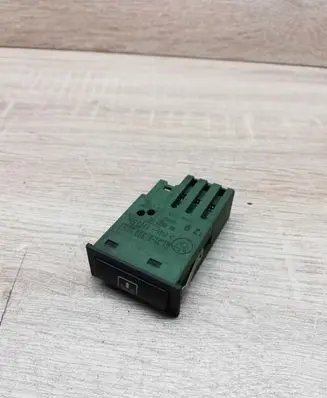 BMW 7 E38 Other control units/modules 8360893