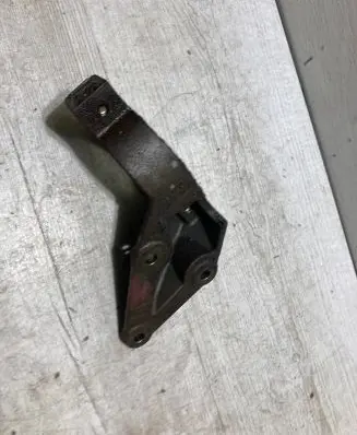 Ford C-MAX II Engine mounting bracket BV613K305TA P831A