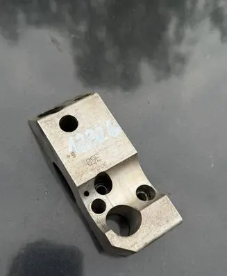 Volkswagen Transporter - Caravelle T5 Camshaft holder U1506