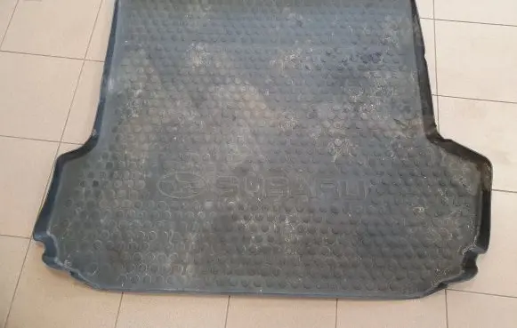 Subaru Outback (BS) Rubber trunk/boot mat liner J515EAL100