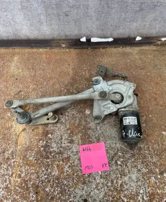 Mercedes-Benz A W168 Front wiper linkage and motor 404696 A1688203442