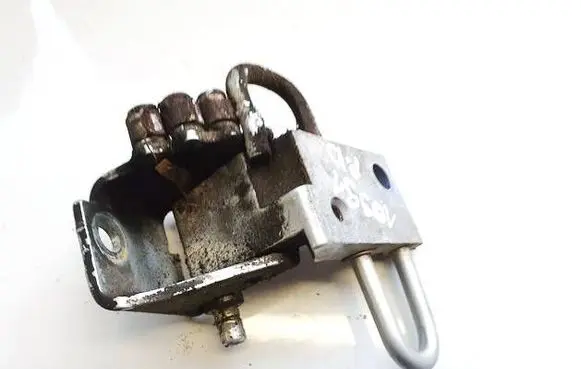Audi TT TTS Mk2 Front door upper hinge 8j0831412