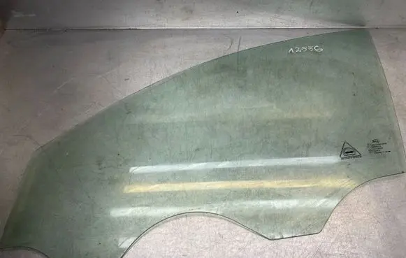 KIA Ceed Front door window glass four-door 43R00935