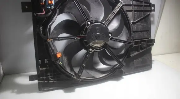 Peugeot 308 Air conditioning (A/C) fan (condenser) 