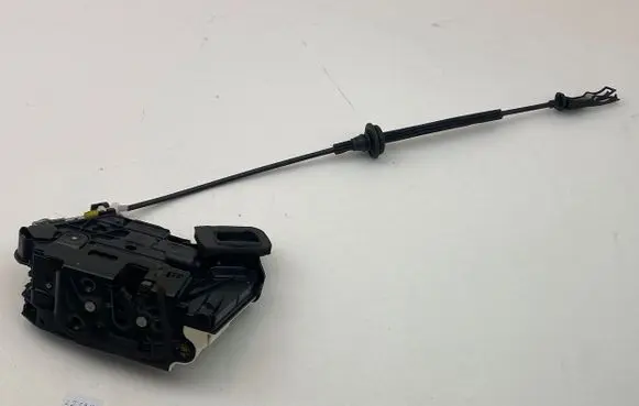 Seat Alhambra (Mk2) Front door lock 5K1837016B A048069