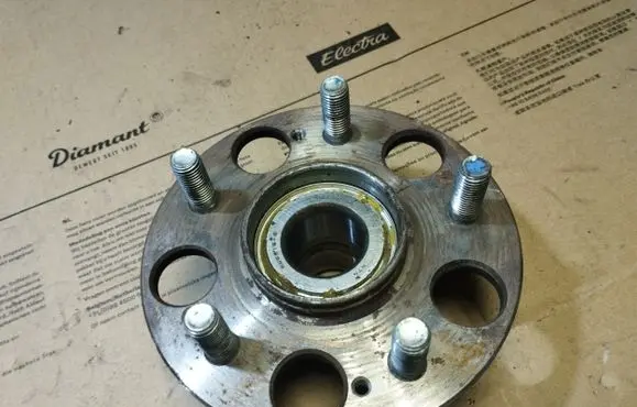 Honda FR-V Rear wheel ball bearing 