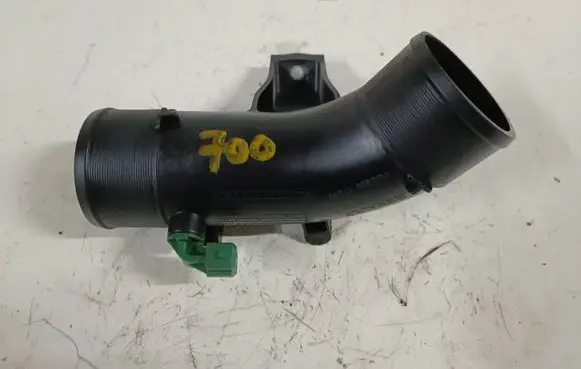 Renault Master III Intercooler hose/pipe 144605647R 112651