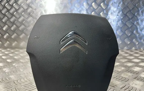 Steering wheel airbag