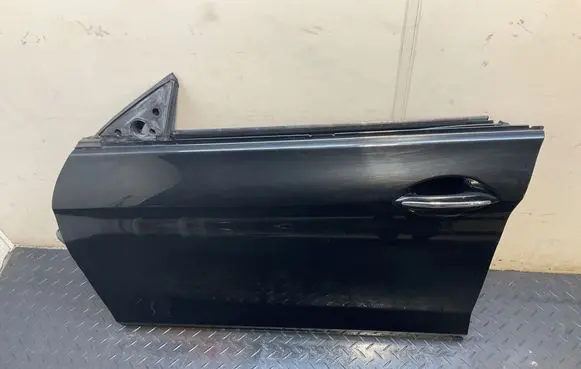BMW 6 F06 Gran coupe Front door