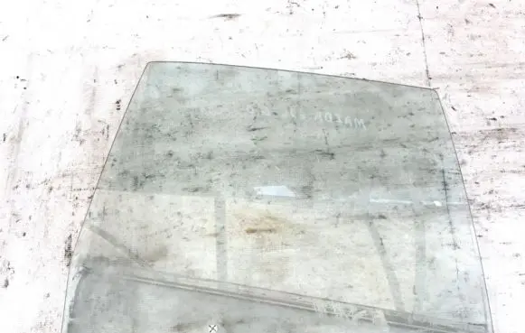 Mazda 626 Rear door window glass