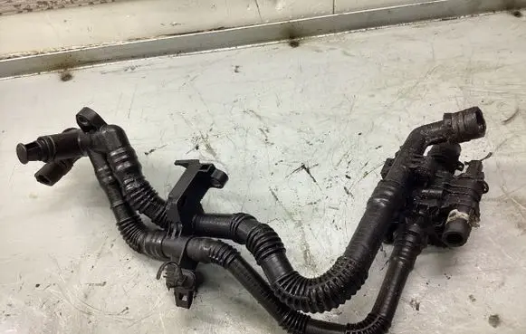 Ford Focus Engine coolant pipe/hose 9647768980