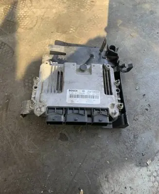 Renault Scenic II - Grand scenic II Engine control unit/module ECU 0281011776 8200386508 8200391966