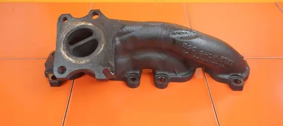 Peugeot RCZ Exhaust manifold V759703180 5FV
