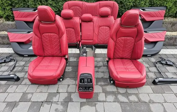 Maserati Levante Seat and door cards trim set LEVTROROSSOINTERR