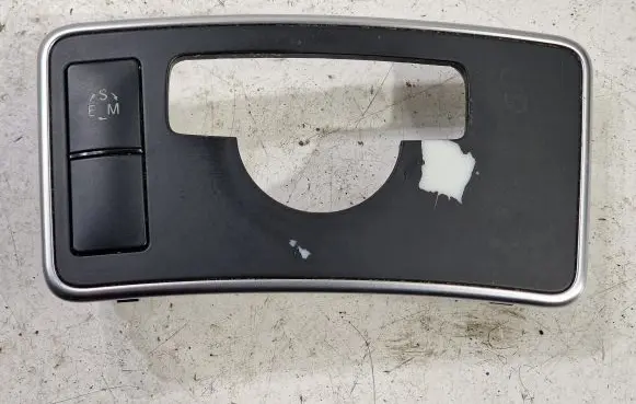 Mercedes-Benz CLS C218 X218 Other center console (tunnel) element A2186806007 A2129054800