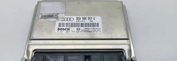 Audi A4 S4 B5 8D Engine control unit/module 8E0909557E 0261207754