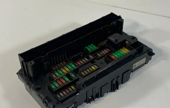 BMW 5 F10 F11 Fuse module 9252815 61149252815