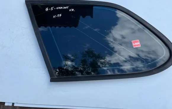 Volkswagen Golf V Rear side window 1K9845297A 43R004584