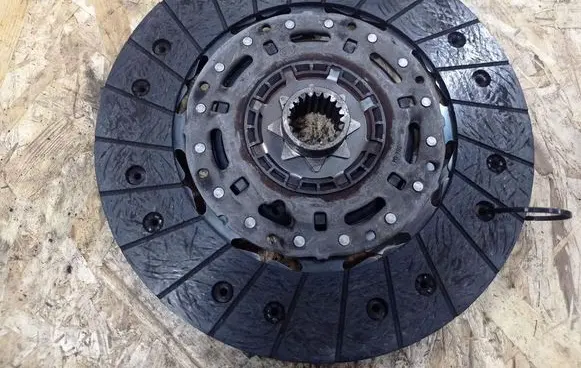 Toyota Avensis T250 Clutch pressure plate 3125005220 LUK