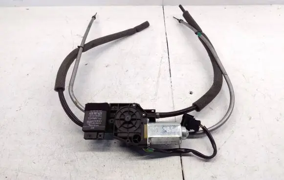 Audi A8 S8 D3 4E Rear door curtain motor 4E0861963B 4E0907623 4E0910623