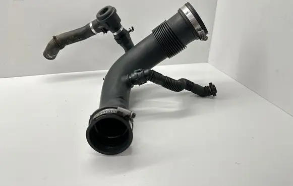 Porsche Cayenne (92A) Air intake hose/pipe 7P5128627A 7P5145675B