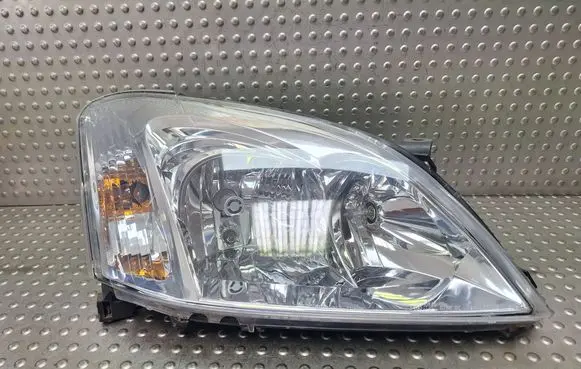 Toyota Corolla E120 E130 Headlight/headlamp S27725527