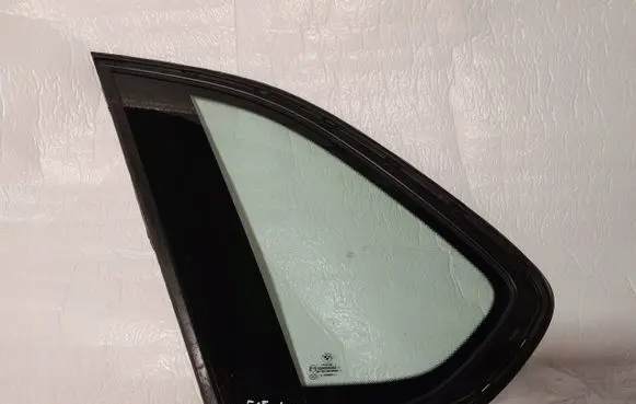 BMW X5 F15 Rear side window