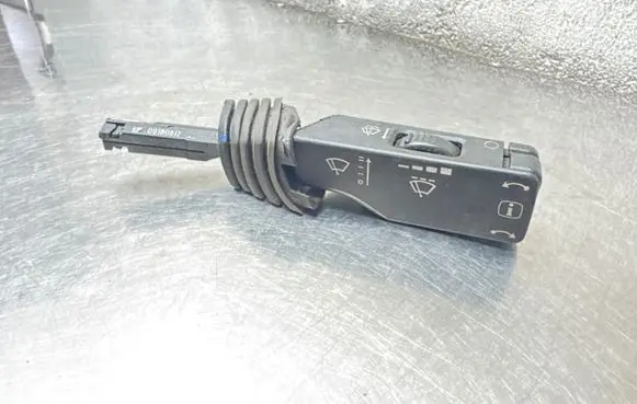 Opel Vectra C Wiper control stalk 09180817