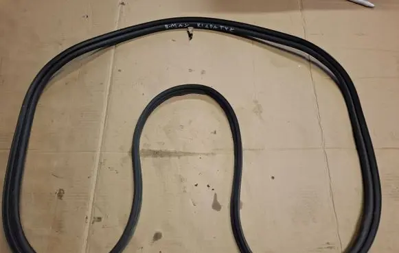 Ford B-MAX Rubber seal loading door 