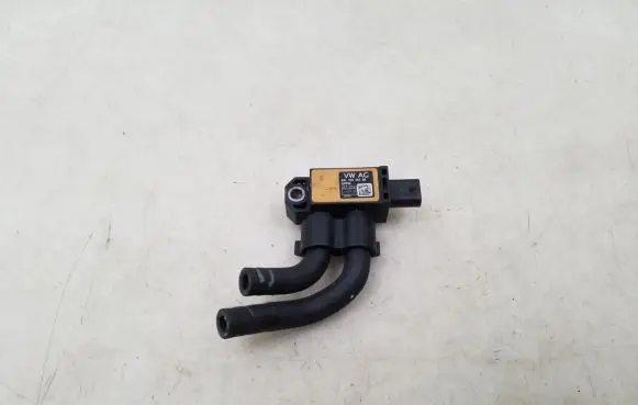 Volkswagen Tiguan Sensor 04L906051M