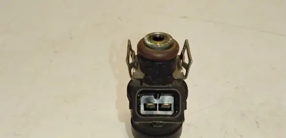 Audi A6 S6 C5 4B Fuel injector 078133551AC