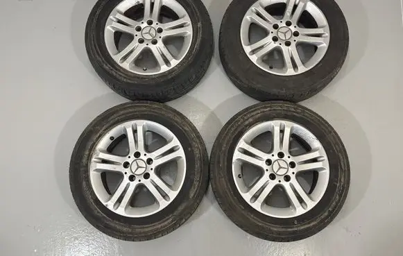 Mercedes-Benz E W211 R16 alloy rim A2114017102