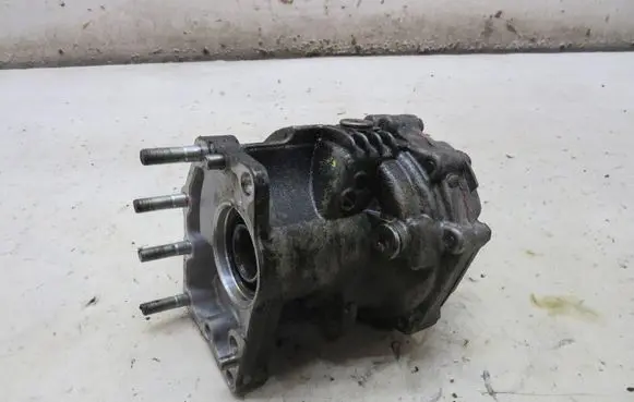 Toyota RAV 4 (XA30) Gearbox transfer box case 