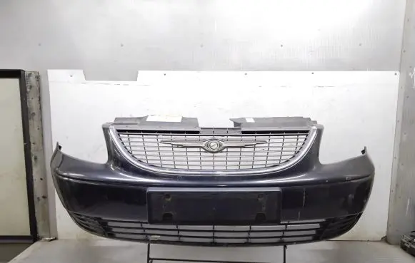 Chrysler Voyager Front bumper