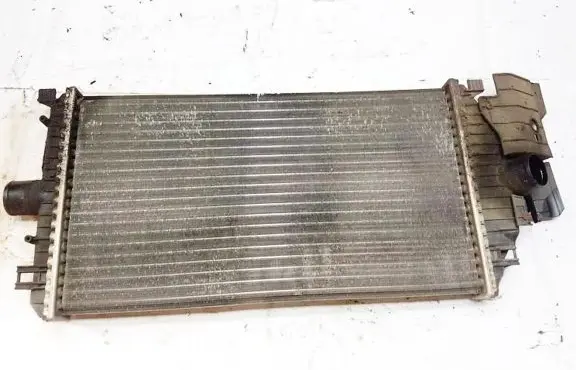 Renault Laguna I Intercooler radiator