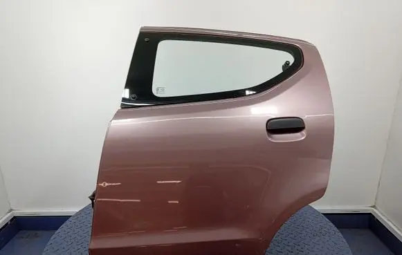 Suzuki Alto Rear door