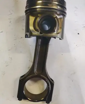 BMW 5 F10 F11 Piston with connecting rod