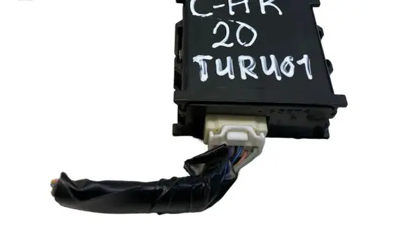 Toyota C-HR I Door central lock control unit/module 8597048040