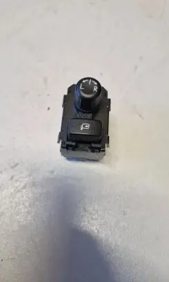 Subaru XV Wing mirror switch 83061FJ000