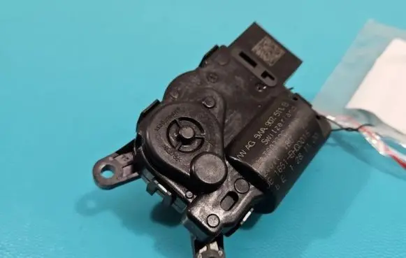 A/C air flow flap actuator/motor