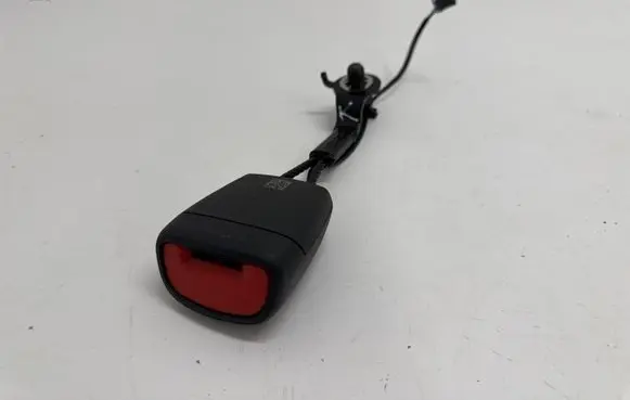 Mercedes-Benz GLC C254 Front seatbelt buckle A2068602502