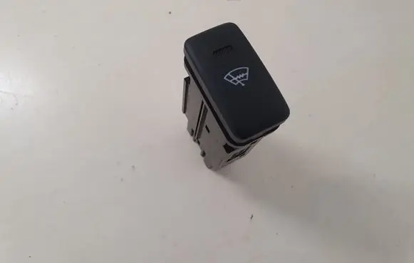 Lexus IS 220D-250-350 Windscreen/window heater switch 15A280