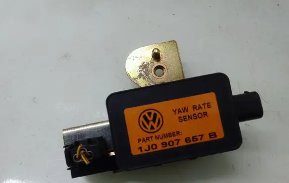 Volkswagen Golf IV ESP acceleration yaw rate sensor 1J1907637B