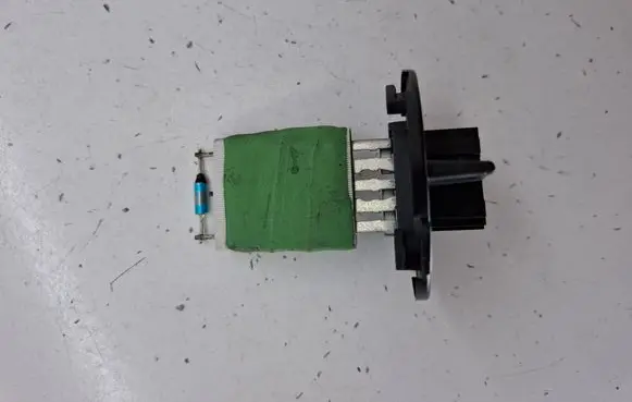 Citroen C3 Heater blower motor/fan resistor P2942001