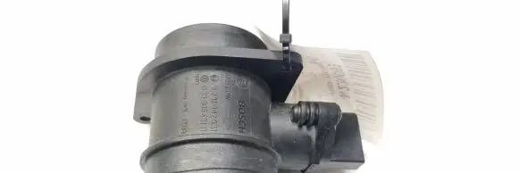 Volkswagen Touran I Mass air flow meter 0389064615B