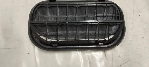 Audi Q5 SQ5 Quarter panel pressure vent 6r0819465c