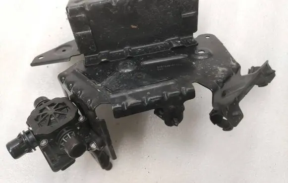 BMW i4 Other engine bay part 9461549